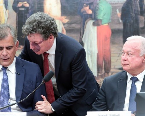 Comissão aprova PEC que acaba com a escala de trabalho 6x1