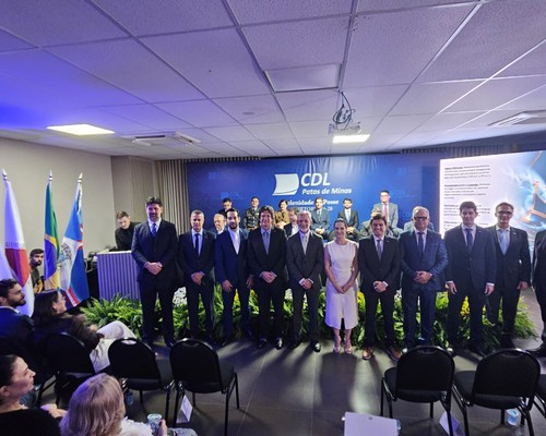 Rodrigo de Melo Faria assume a presidência da CDL Patos de Minas para o triênio 2026/2028