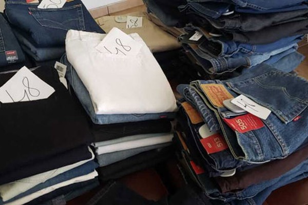 Rovan Patos abre liquidação de inverno e oferece super descontos em calças, camisas e agasalhos