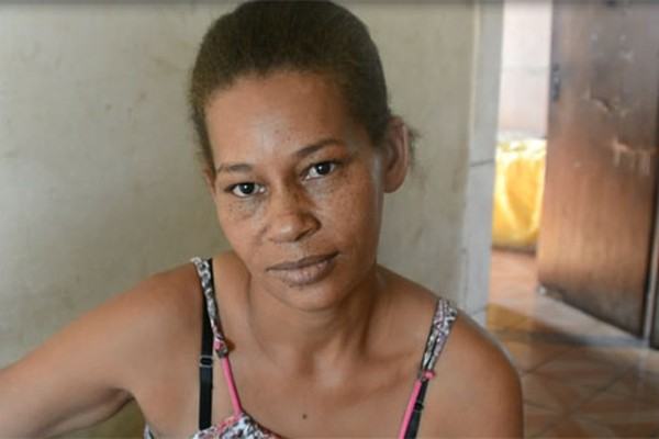 Mãe de 4 filhos passa muita dificuldade e pede ajuda da população em Patos de Minas