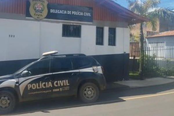 Homem é preso em flagrante após desferir soco no rosto e chutar pernas da cunhada em Rio Paranaíba