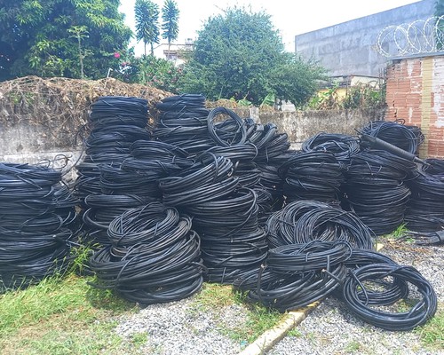 Quadrilha especializada em furto de cabos de telefonia é presa com toneladas de fiação em Patos de Minas