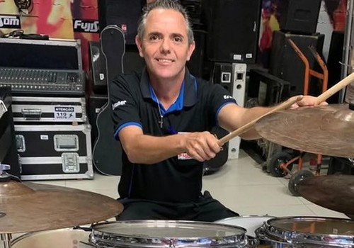 Campanha arrecada dinheiro para ajudar músico patense diagnosticado com câncer na garganta
