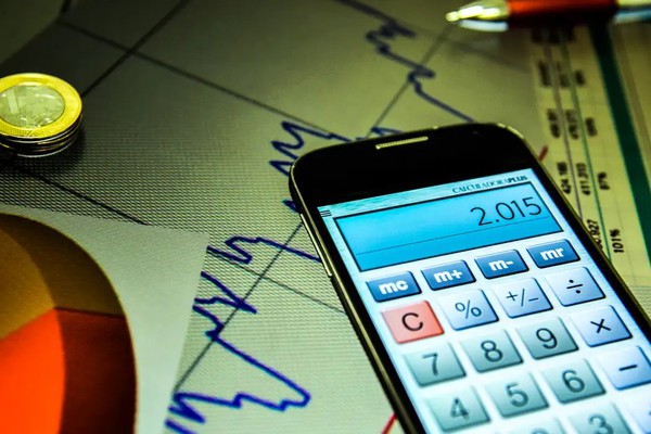 Contas públicas têm superávit de R$ 14,2 bilhões em abril