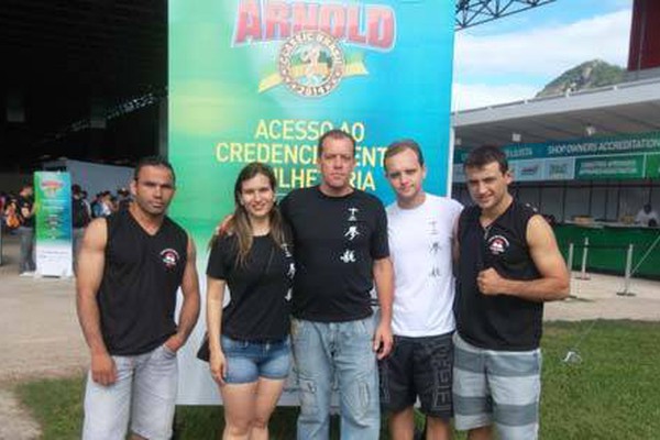 Atletas de Patos de Minas participam de campeonato idealizado por Schwarzenegger