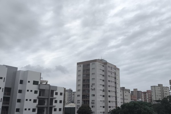 Patos de Minas deve ter chuva e risco de tempestades, especialmente no domingo de eleições