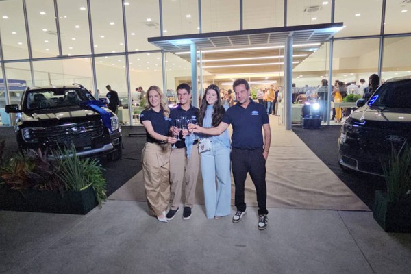 Ford Moderna é inaugurada em Patos de Minas e marca o retorno da marca com uma noite histórica