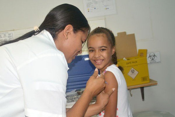Campanha de Vacinação contra gripe começou a todo vapor nos Postos de Saúde em Patos de Minas
