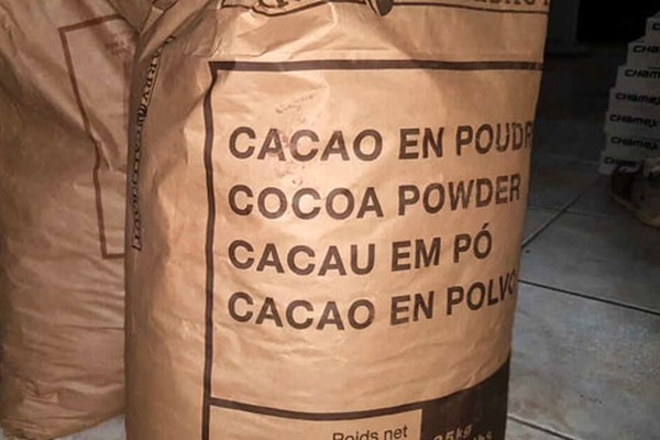 Após denúncia de venda de produto furtado, Polícia Militar apreende sacas de Pasta de Cacau