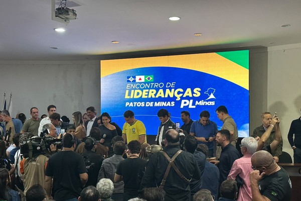 Patos Hoje entrevista o Deputado Federal Nikolas Ferreira; veja ao vivo