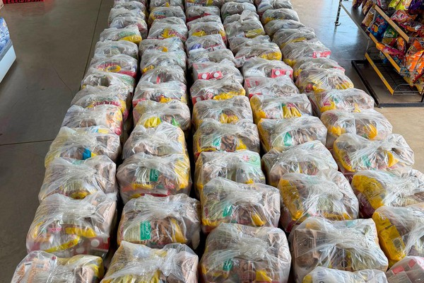 Empresário que venceu ação contra concessionária usa indenização para distribuir cestas básicas