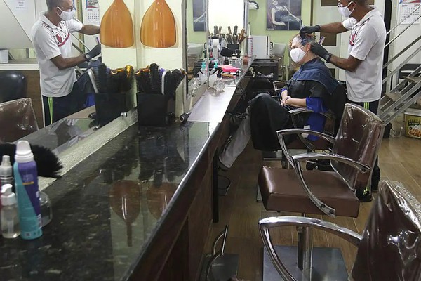 Setor de serviços cresce 0,3% em julho, mostra IBGE