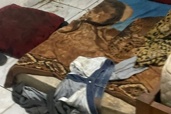 Mulher esfaqueia homem, ateia fogo no corpo dele e acaba presa pela Polícia Militar em Monte Carmelo