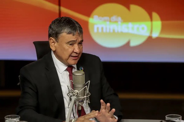 Tarifaço pode desequilibrar mercado interno no Brasil, alerta ministro