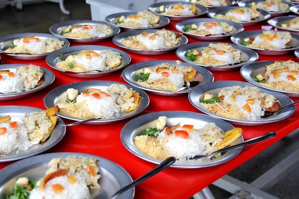 Governo vai comprar perecíveis que iriam para EUA, diz ministro