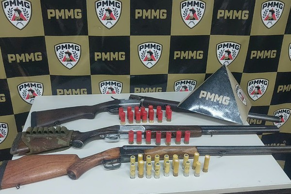Quatro homens são presos com armas e moto adulterada na zona rural de Patrocínio