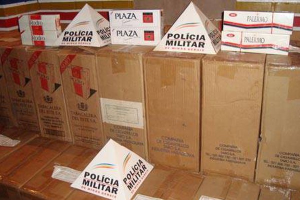 Casal é flagrado com grande quantidade de cigarros contrabandeados do Paraguai
