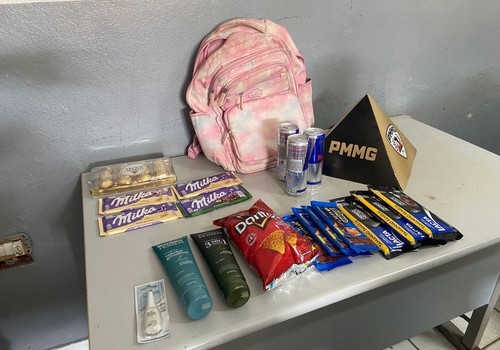 Casal é preso após furtar R$500,00 em produtos de supermercado em Patos de Minas