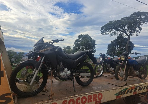 Operação da PM para combater a perturbação do sossego apreende 15 motocicletas e prende 10 pessoas