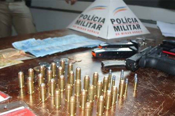 PM descobre tráfico internacional de arma de fogo em Carmo no Paranaíba