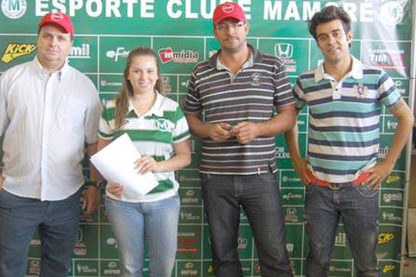 Diretoria do Esporte Clube Mamoré faz campanha para conquistar o título do Mineiro