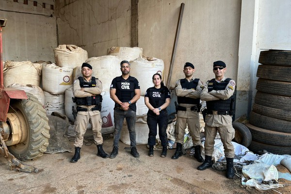 Operação conjunta das policias Civil e Militar recupera carga milionária de café furtado na região