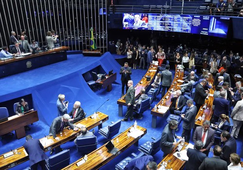 Senado aprova texto-base da reforma tributária