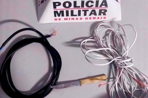 Homem é preso em flagrante furtando fios da decoração natalina no centro de Patos de Minas