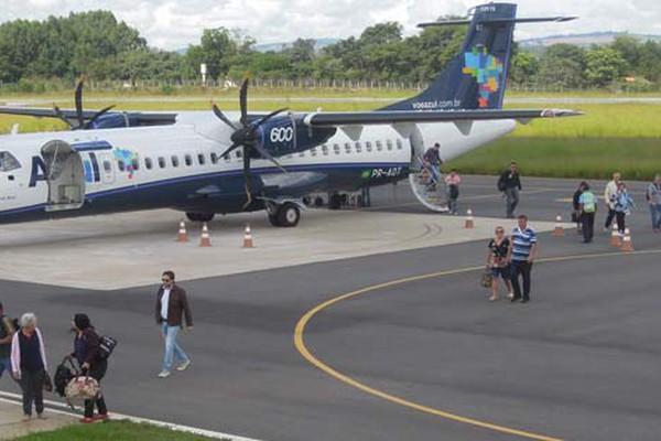 Avião ATR 72 pousa em Patos de Minas e abre caminho para ampliação do transporte aéreo