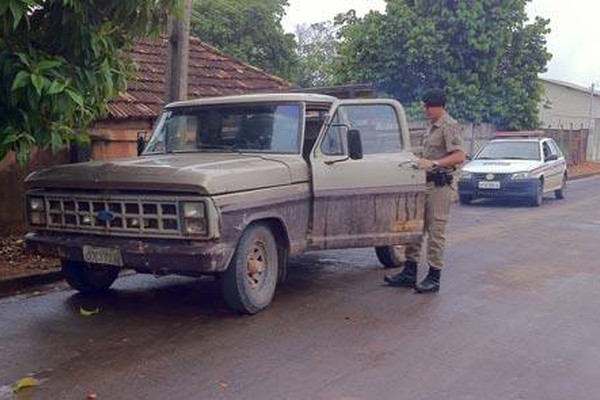 PM de Rio Paranaíba recupera caminhonete furtada em Igaratinga-MG