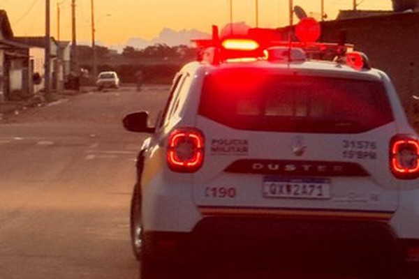 Jovem esfaqueia desafeto várias vezes por ciúmes e acaba preso em Guarda dos Ferreiros