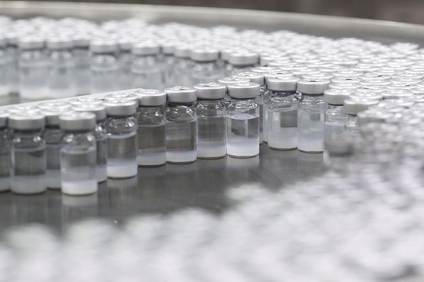 OMC faz apelo por negociações sobre patentes de vacinas da covid-19