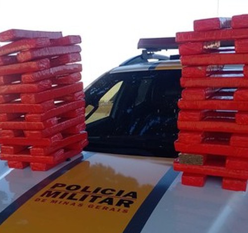 Homem é preso com 59 barras de maconha na MG-188 em Coromandel