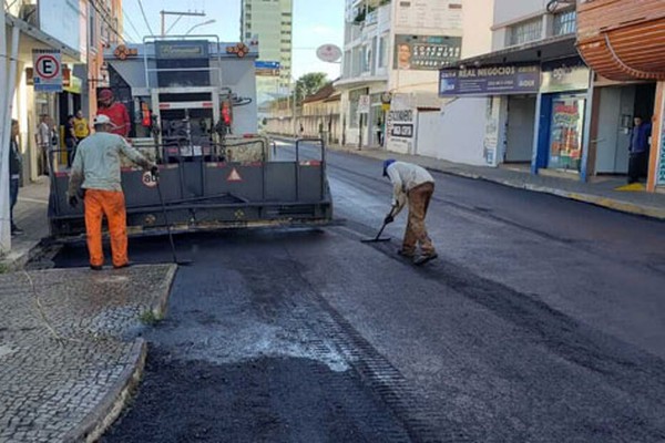 Prefeito dá explicações sobre o financiamento de R$ 10 milhões contraído para recapear ruas