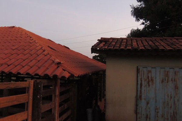 Homem morre eletrocutado durante manutenção em casa na zona rural de Patos de Minas