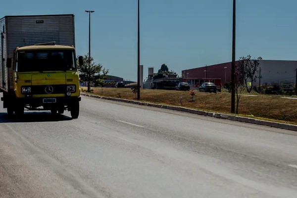 Entenda o que muda com a nova Lei do Frete, sancionada pelo Presidente Lula