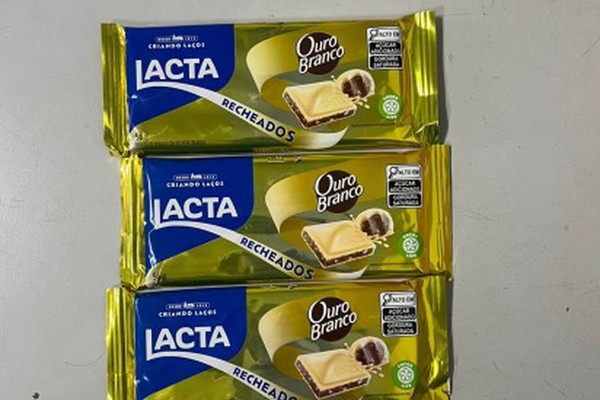 Jovem é preso com barras de chocolate de loja no shopping após Olho Vivo flagrar atitude suspeita