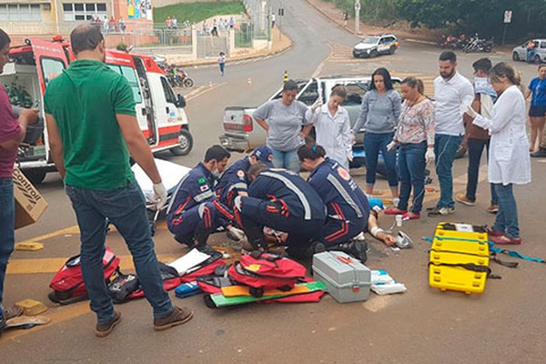 Policial reformado tem ferimentos graves em acidente em frente ao Parque do Mocambo