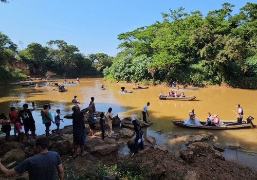 Canoagem, cavalgada e muita devoção marcam as celebrações de Nossa Senhora Aparecida em Patos de Minas