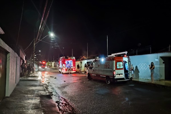Jovem e mulher sofrem queimaduras graves após incêndio em Patos de Minas