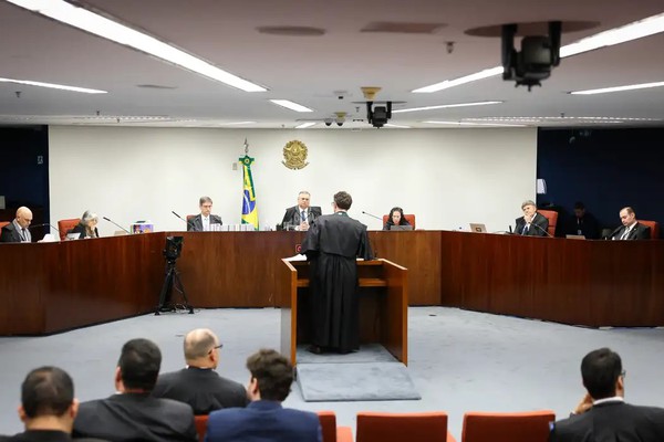 Moraes vota por condenar os sete réus do Núcleo 4 da trama golpista