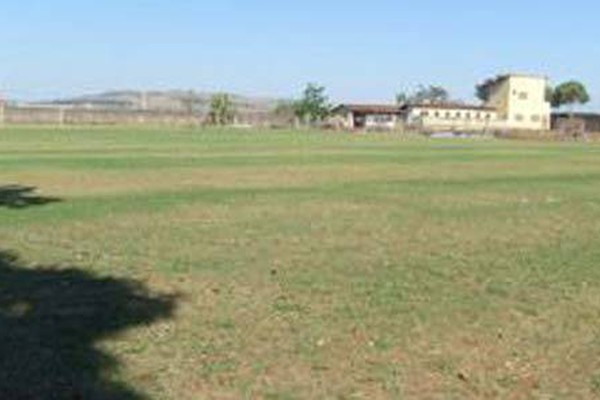 Prefeitura indica instrutor de futebol para atender crianças na Zona Rural