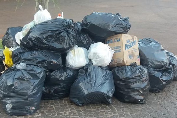 Prefeitura viabiliza rota alternativa para coleta de lixo, mas pede redução do lixo