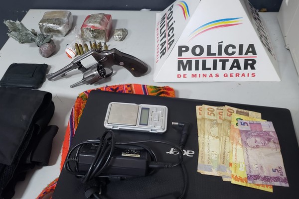 Polícia Militar encontra grande quantidade de drogas e revólver carregado com mulher em prisão domiciliar