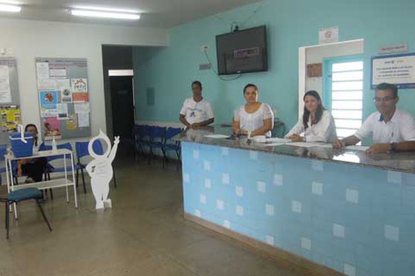 Postos de Saúde ficam vazios em Patos de Minas em plena Campanha de Vacinação