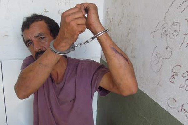 Homem é preso por tentativa de homicídio ao agredir desafeto a pauladas em Patos de Minas
