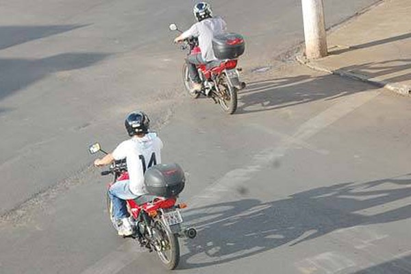 Motofretistas terão que passar por curso e motos emplacadas na categoria aluguel