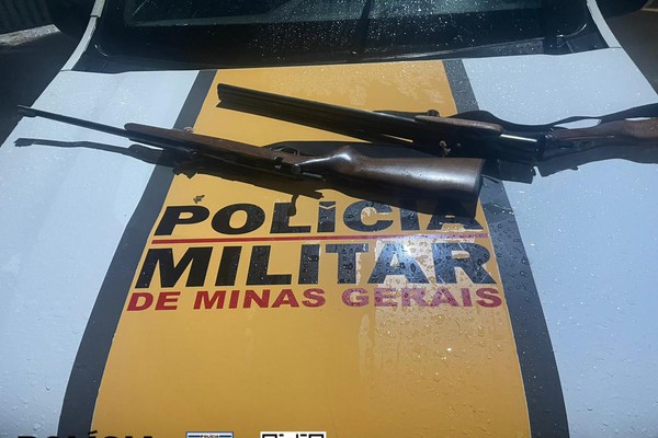 PM Rodoviária aborda pick up que levava cães e prende caçador com rifle e espingarda na BR 146