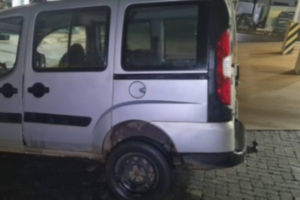 Motorista com quase 4 vezes o índice de embriaguez ao volante bate em carro ao dar ré na Av. Marabá