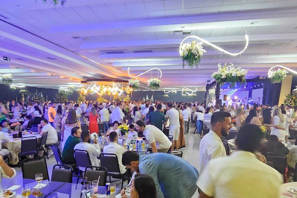 Com 5 atrações, open bar e open food exclusivos, Réveillon Viva 2025 se encaminha para o 5º lote de ingressos